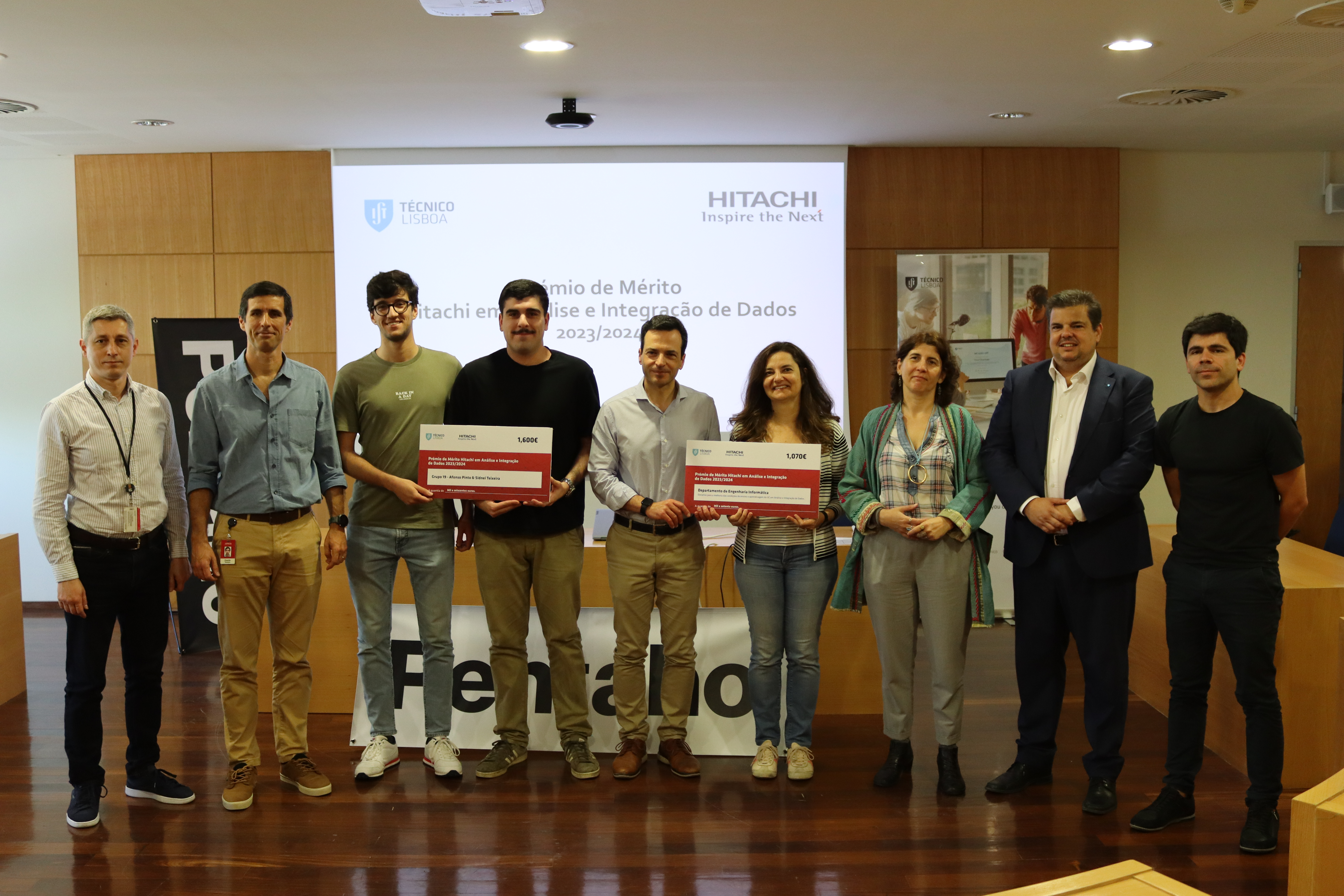 Técnico students recognized with Hitachi Merit Award